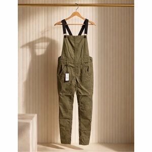G-Star - Dungaree Radar Overalls 
Size 24
New with tags
